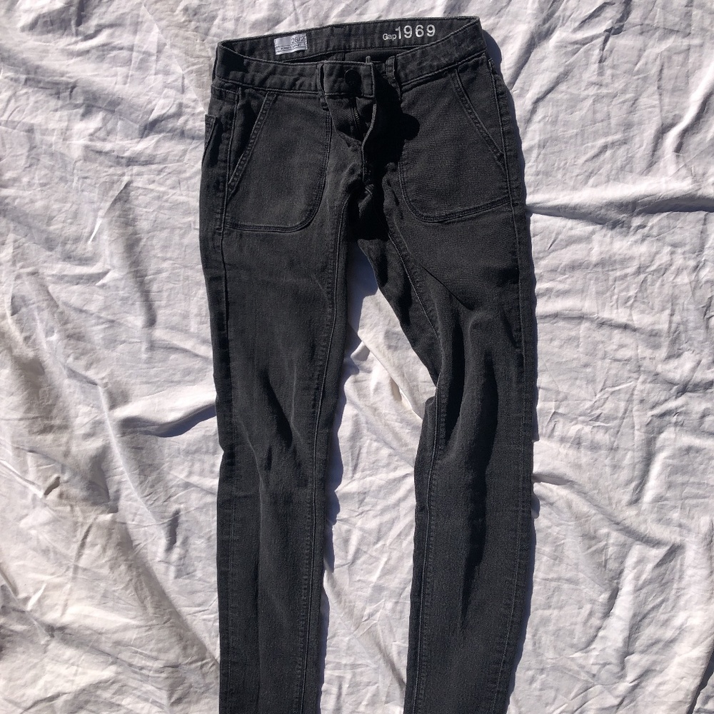 Gap 1969 skinny jeans, size 26/2, black